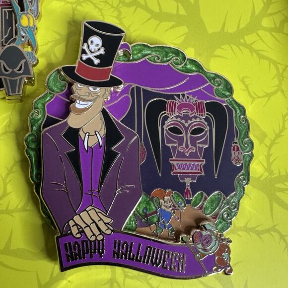 Disney Halloween Villains Lairs 5 Pin Box Set LE 1500 Ursula Hades Maleficent - Picture 5 of 9